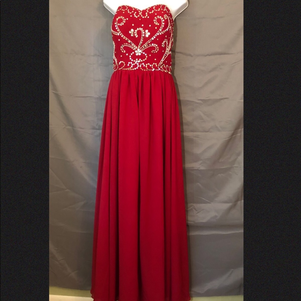 Maroon Floor Length Gown w/ Corset Back